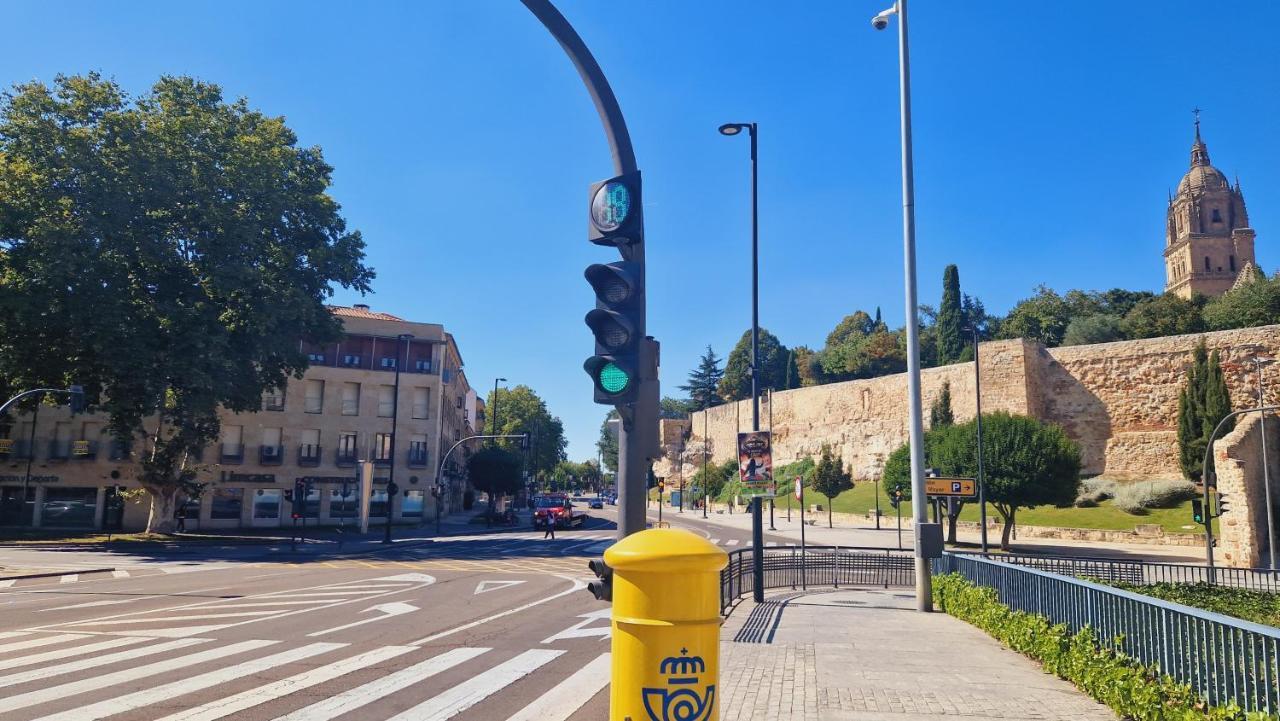 Piso Completo Centrico Y Habitaciones En El Casco Antiguo De Salamanca Ngoại thất bức ảnh